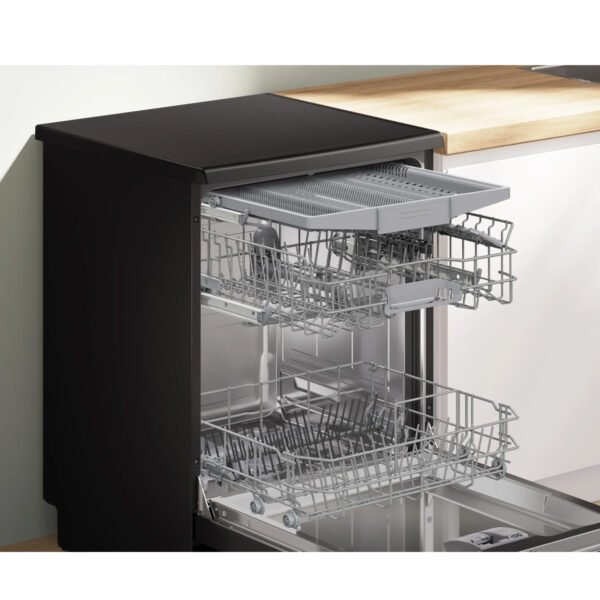 Second image of BOSCH Series 4 free-standing dishwasher 60 cm Black